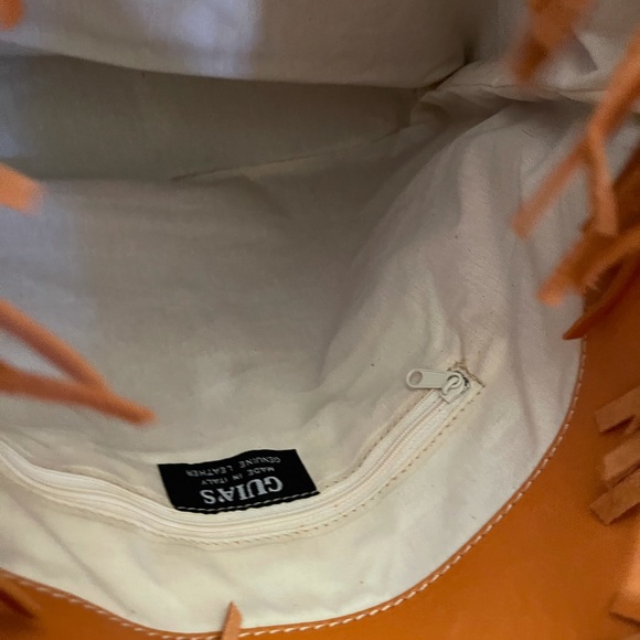 Guia’s orange fringe leather bag - Picture 5 of 10